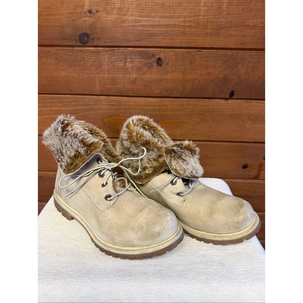 Timberland Waterproof Teddy Fleece Fold Over Fur boots light beige Sz 9.5
